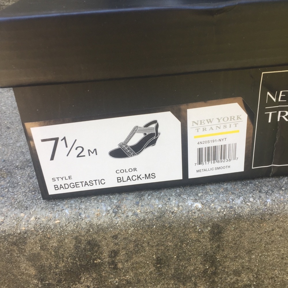 NWB New York Transit Jeweled Black Wedge Heel - Picture 6 of 8